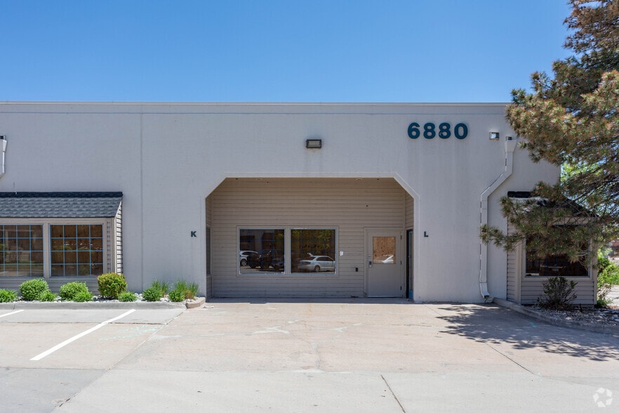 More Photos Of 6800 Broadway, Denver Unknown For Lease