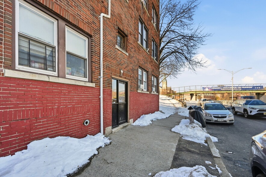 More Photos Of 26 Yonkers Ave, Yonkers Apartments For Sale