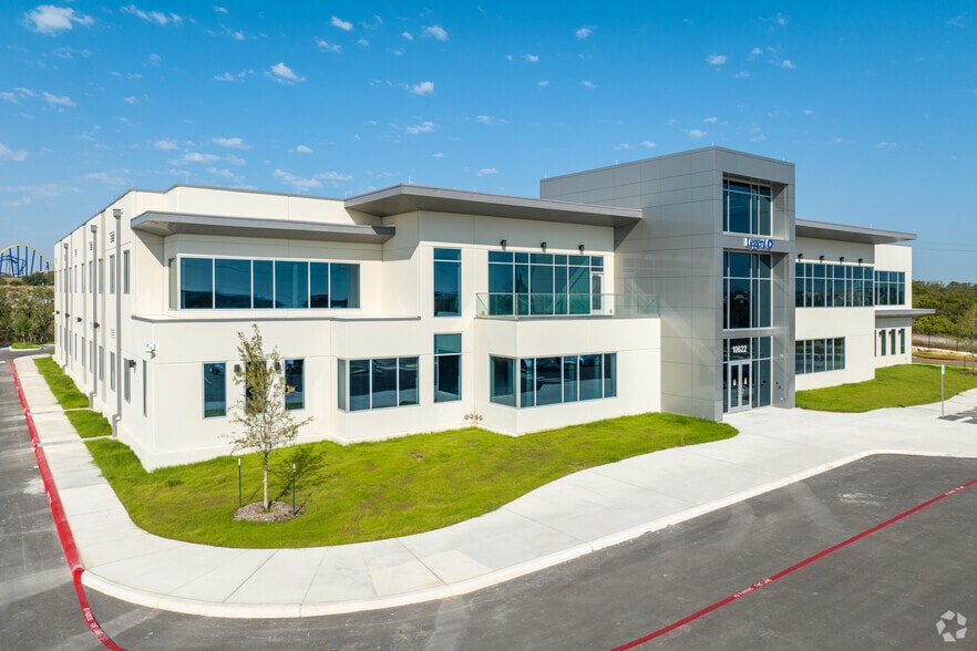 More Photos Of 10622 State Highway 151 Frontage Road, San Antonio Medical For Lease