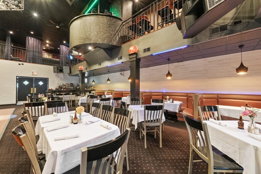 More Photos Of 5772 S Archer Ave, Chicago General Retail For Sale