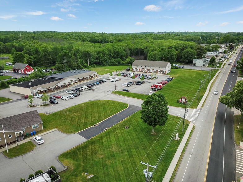 More Photos Of 41-61 Main St, Hebron Restaurant For Sale