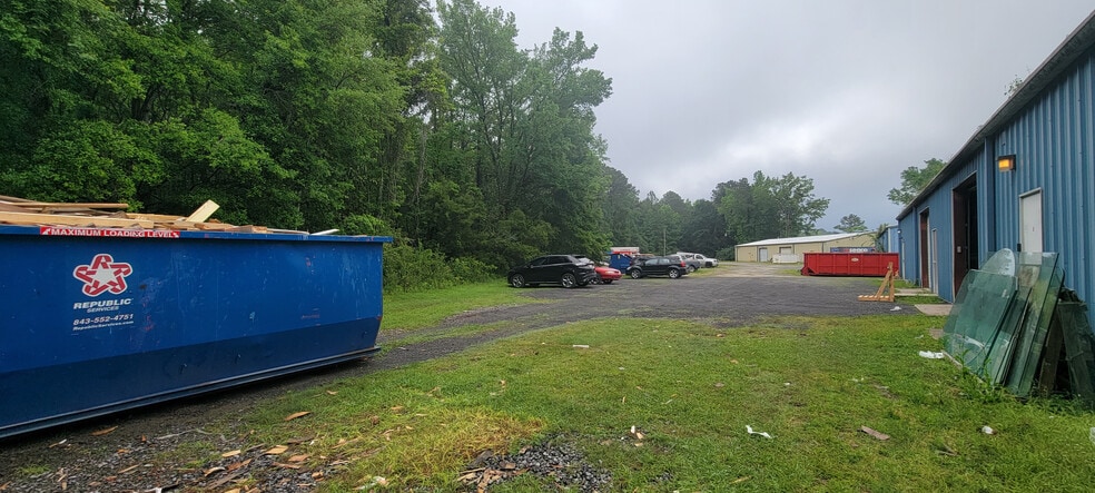 More Photos Of 1005 W 5th North St, Summerville Warehouse For Lease