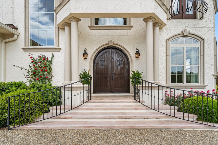 More Photos Of 220 Fincher Rd, Pauline Lodge Meeting Hall For Sale