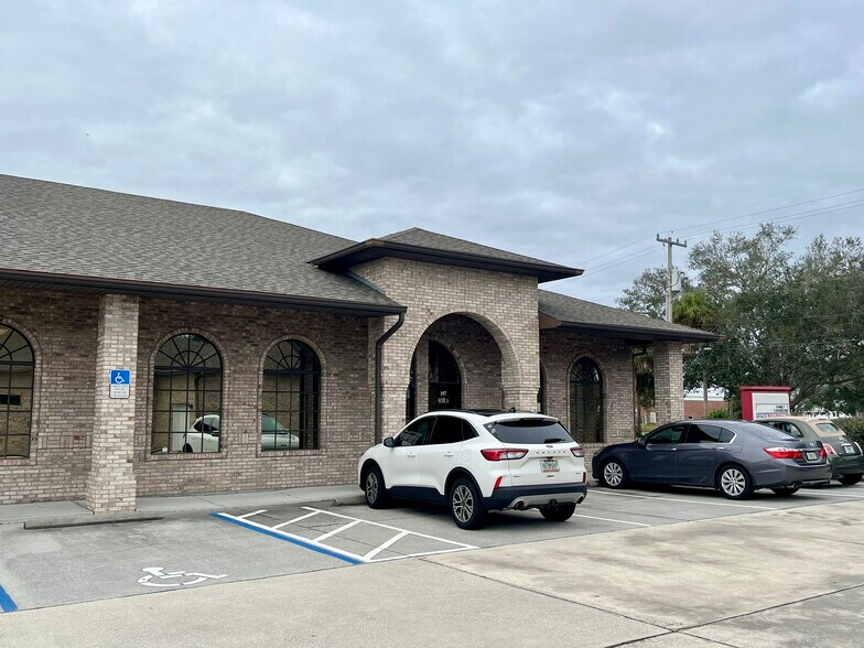 More Photos Of 197 Bouganvillea Dr, Rockledge Medical For Lease