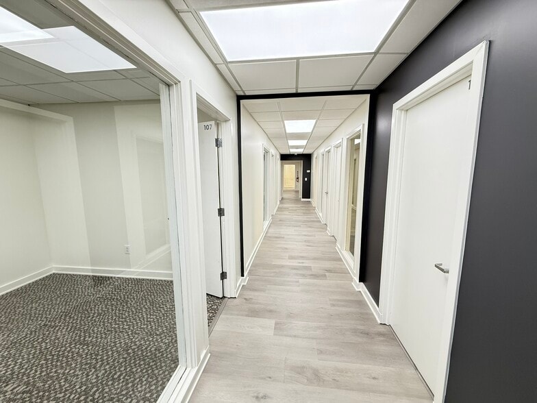 More Photos Of 20 Office Park Way, Pittsford Office For Lease