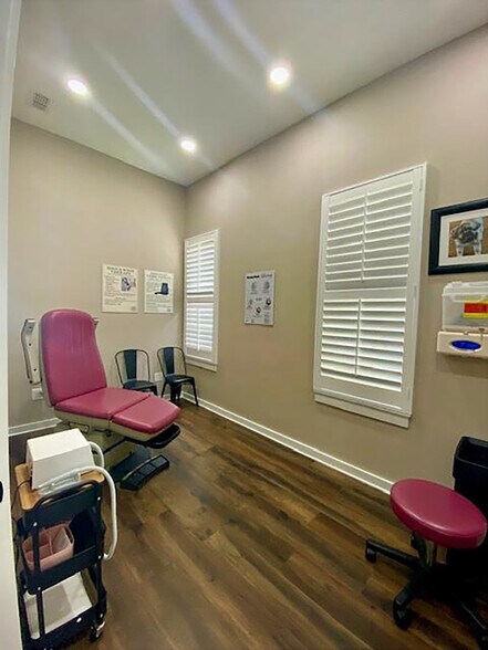 More Photos Of 144 Old Town Blvd N, Argyle Office For Lease