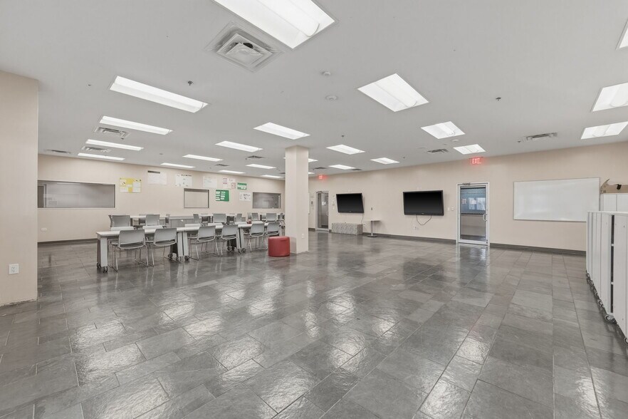 More Photos Of 5999 Savoy Dr, Houston Schools For Sale