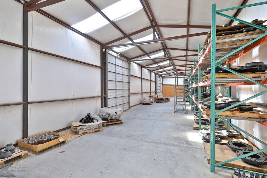 More Photos Of 411 E South 11th St, Abilene Warehouse For Lease