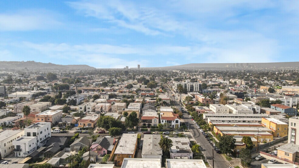 More Photos Of 2806 S Norton Ave, Los Angeles Multifamily For Sale