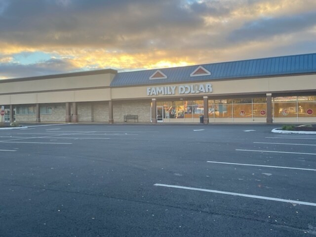More Photos Of 265 Ellington Rd, East Hartford General Retail For Lease