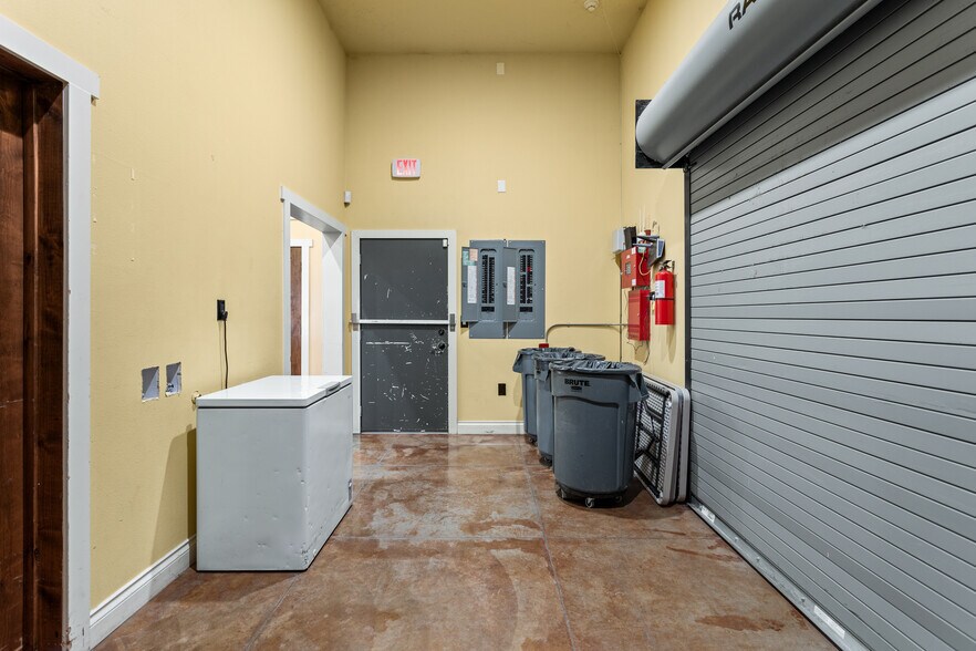 More Photos Of 7998 Vialago Pkwy, Zillah Specialty For Sale