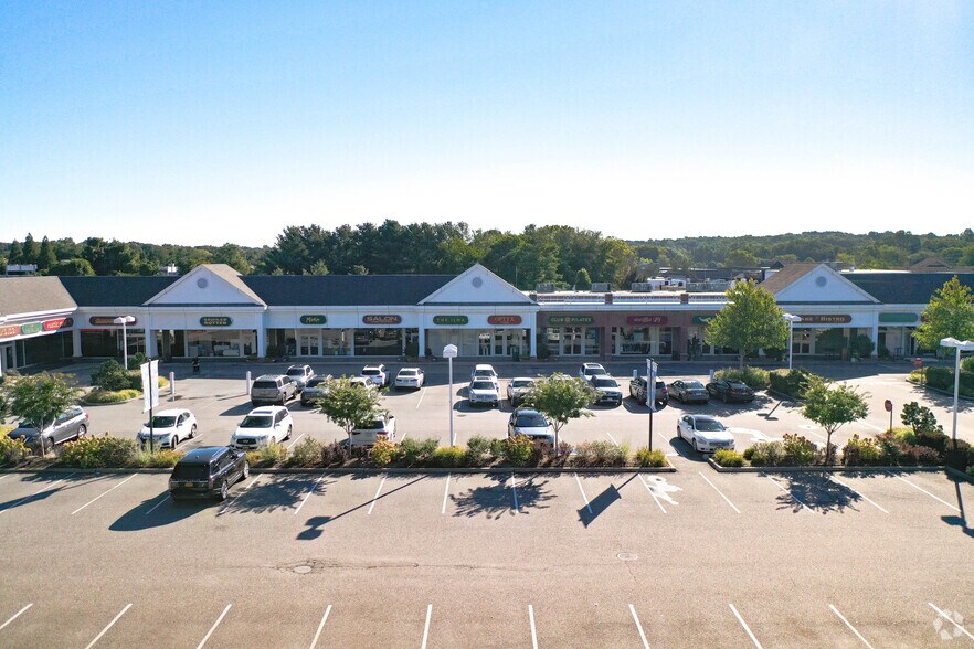 More Photos Of 7947 Jericho Tpke, Woodbury General Retail For Lease