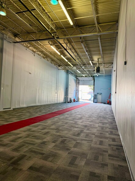 More Photos Of 8390 Terminal Rd, Lorton Flex For Lease