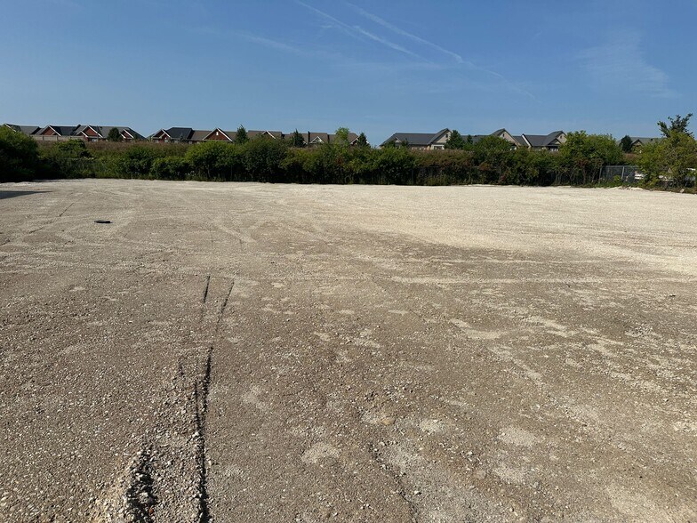 More Photos Of 290 Bronte St S, Milton Land For Lease