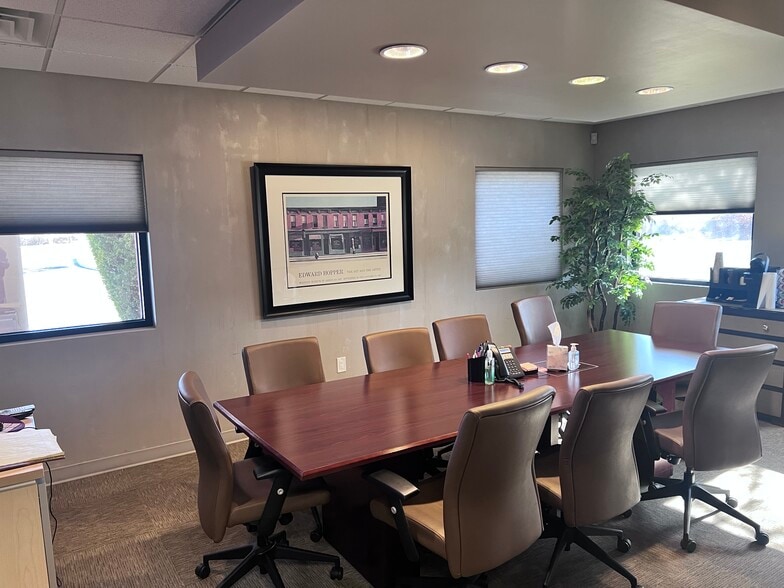 More Photos Of 9900 Covington Cross Dr, Las Vegas Office For Lease