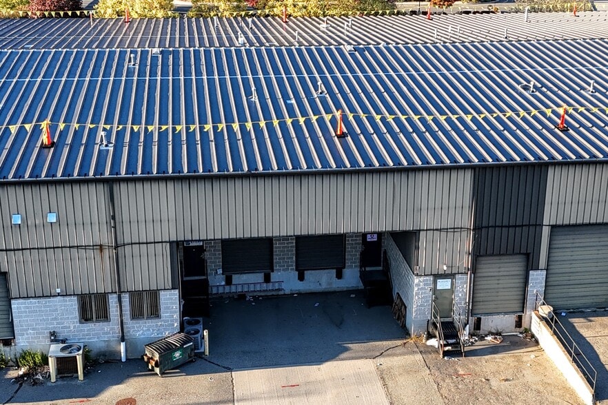 More Photos Of 230 West Parkway, Pompton Plains Flex For Sale