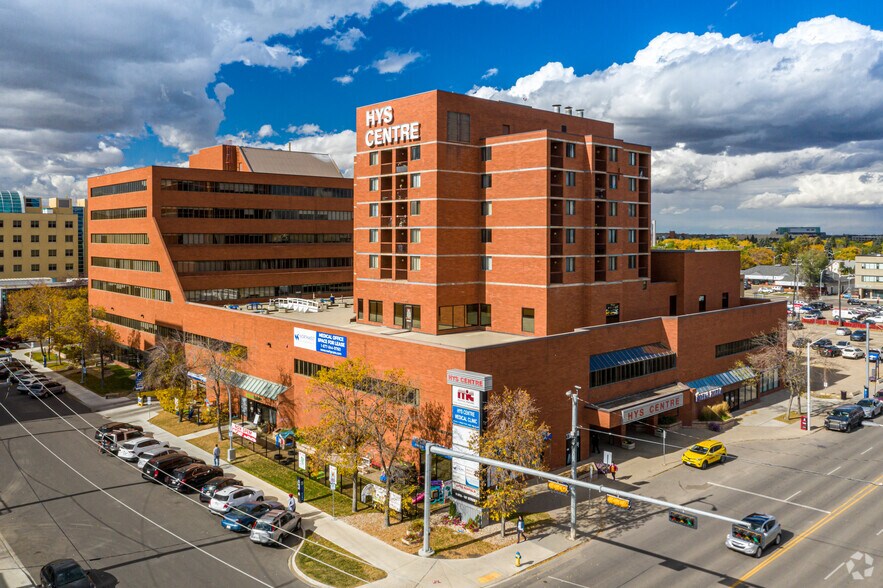 More Photos Of 11010 101 St NW, Edmonton Medical For Lease