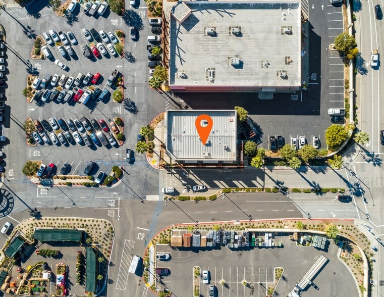 More Photos Of 27722 Clinton Keith Rd, Murrieta Freestanding For Sale