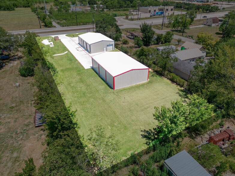 More Photos Of 7514 Bailey Rd, Pearland Warehouse For Lease