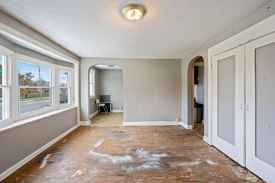 More Photos Of 397 Catherine St, Columbus Apartments For Sale