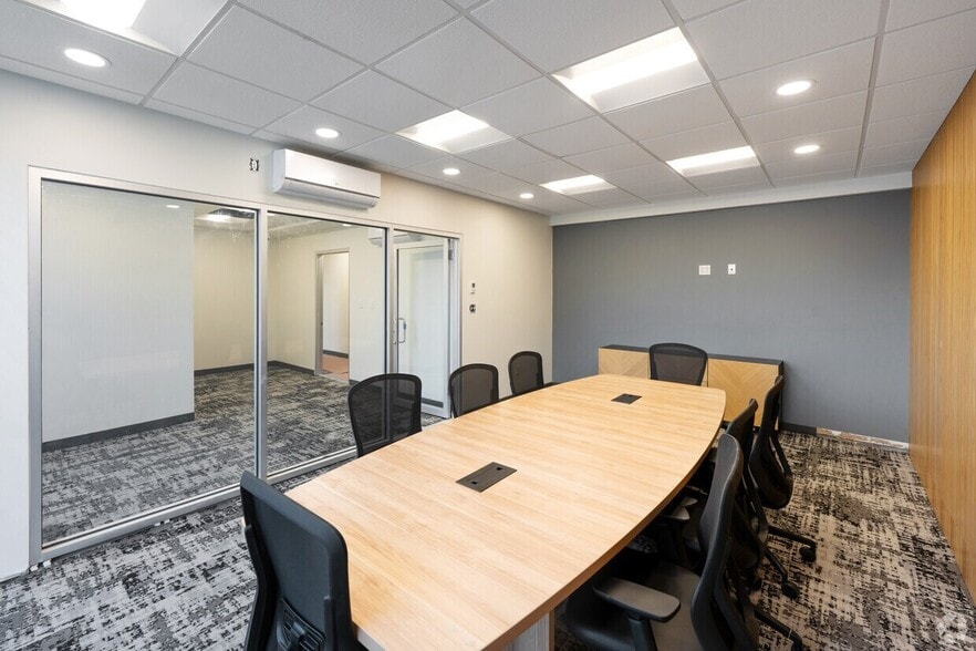 More Photos Of 1051 Franklin Ave, Garden City Coworking Space