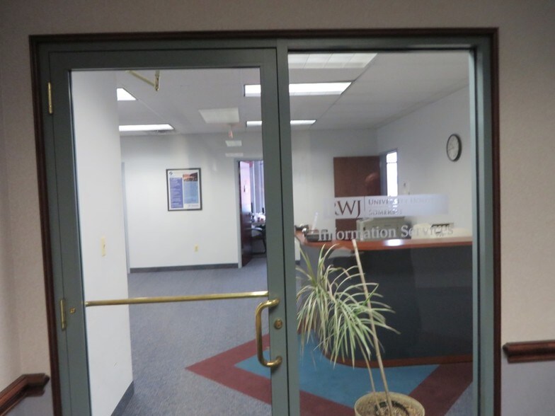 More Photos Of 92 E Main St, Somerville Office For Lease