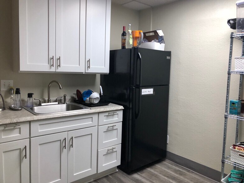 More Photos Of 2900 Bristol St, Costa Mesa Loft Creative Space For Lease