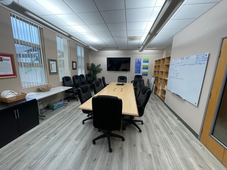 More Photos Of 1428 Highland Ave, National City Office For Lease