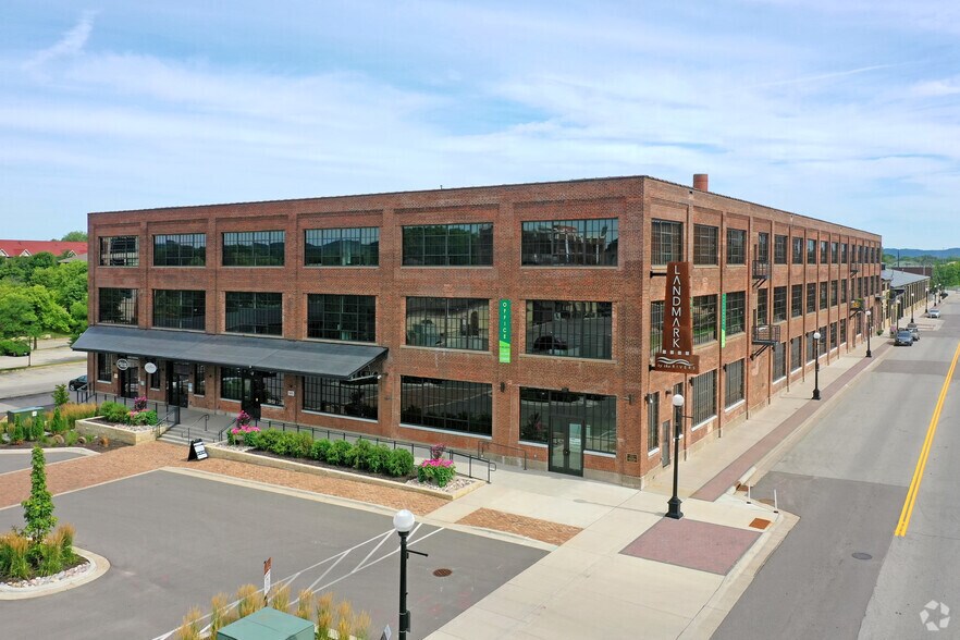 Primary Photo Of 525 2nd St, La Crosse Unknown For Lease