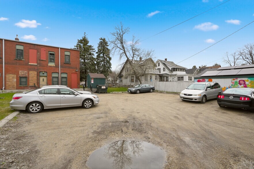 More Photos Of 940 3rd St E, Saint Paul Apartments For Sale
