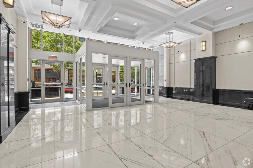 More Photos Of 150 Granby St, Norfolk Office For Lease