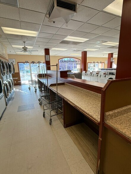 More Photos Of 9965 El Camino Real, Atascadero Storefront For Sale