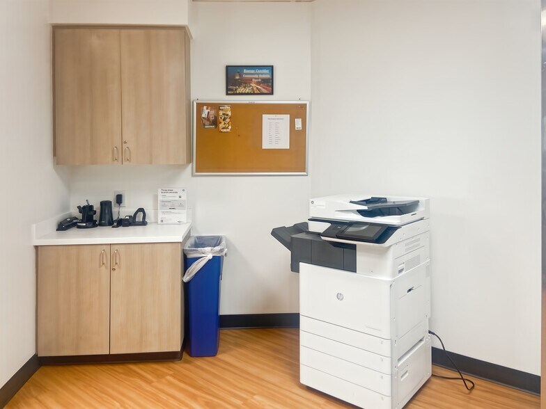 More Photos Of 11111 Katy Fwy, Houston Coworking Space