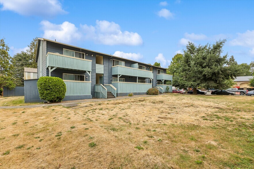 More Photos Of 6244-6260 N Columbia Way, Portland Apartments For Sale