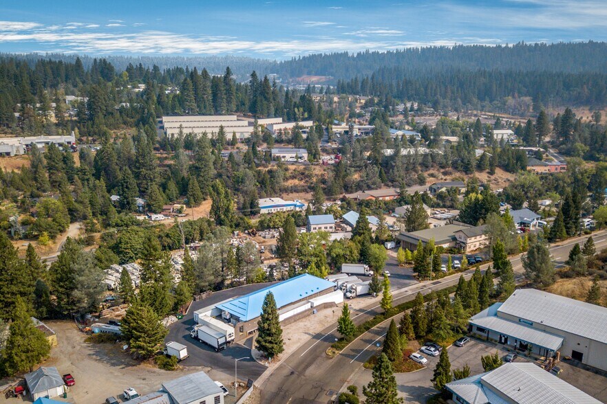 More Photos Of 810 Whispering Pines Ln, Grass Valley Refrigeration Cold Storage For Sale