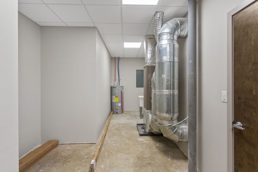 More Photos Of 221 Osage Ln, Waynesboro Medical For Lease