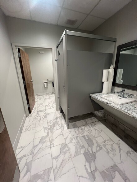 More Photos Of 3284 Morgan Dr, Birmingham Unknown For Lease