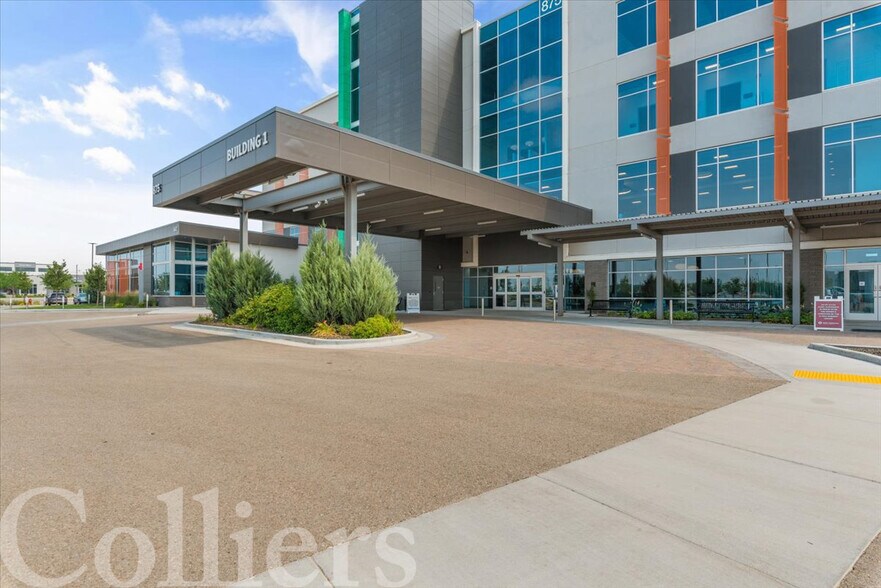 More Photos Of 875 S Vanguard Way, Meridian Medical For Lease