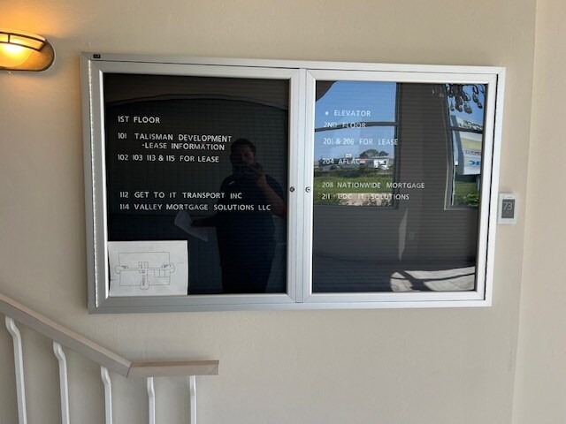 More Photos Of 3051 Progress Way, Kaukauna Coworking Space