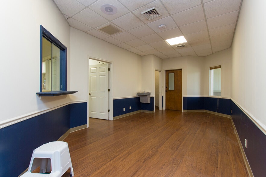 More Photos Of 333 Whitesport Dr, Huntsville Medical For Lease