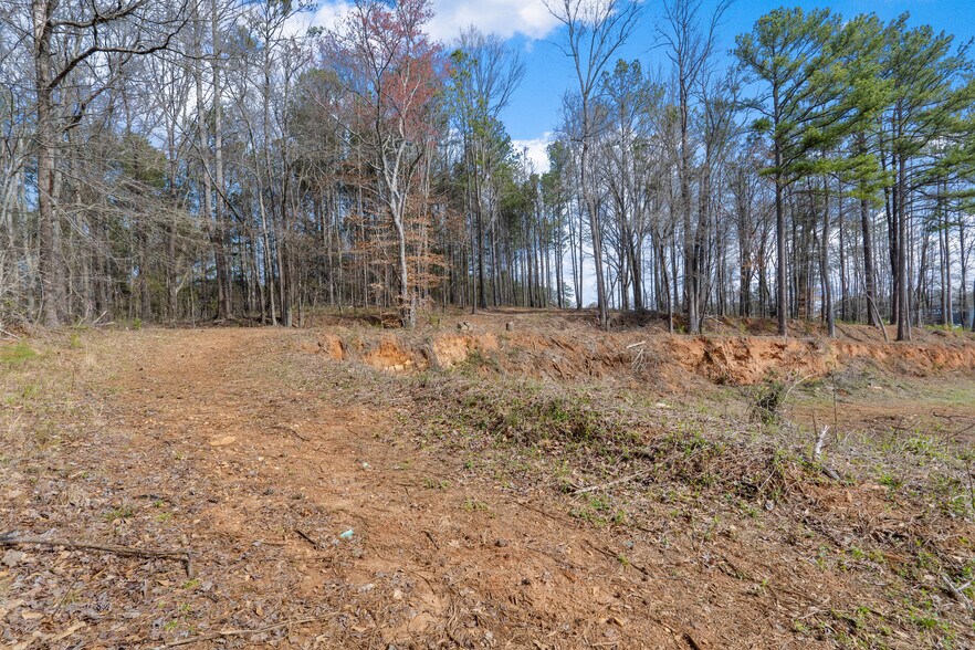 More Photos Of 7216 Hiram Douglasville Hwy, Douglasville Freestanding For Sale