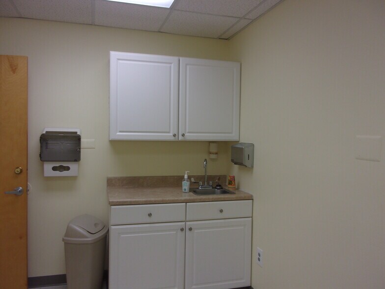 More Photos Of 2301 E Evesham Rd, Voorhees Medical For Lease