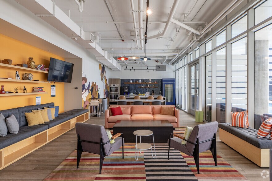 More Photos Of 800 19th Ave South, Nashville Coworking Space