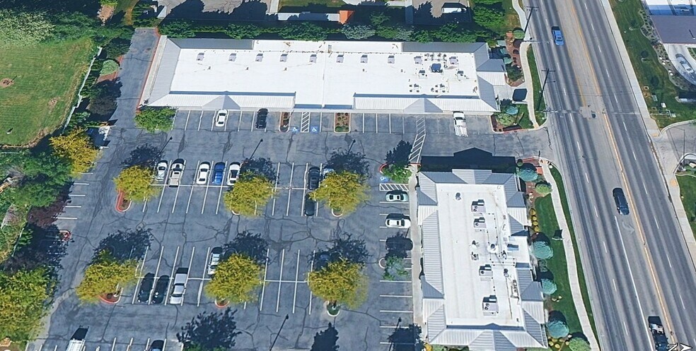 More Photos Of 8505-8517 W Overland Rd, Boise Restaurant For Lease