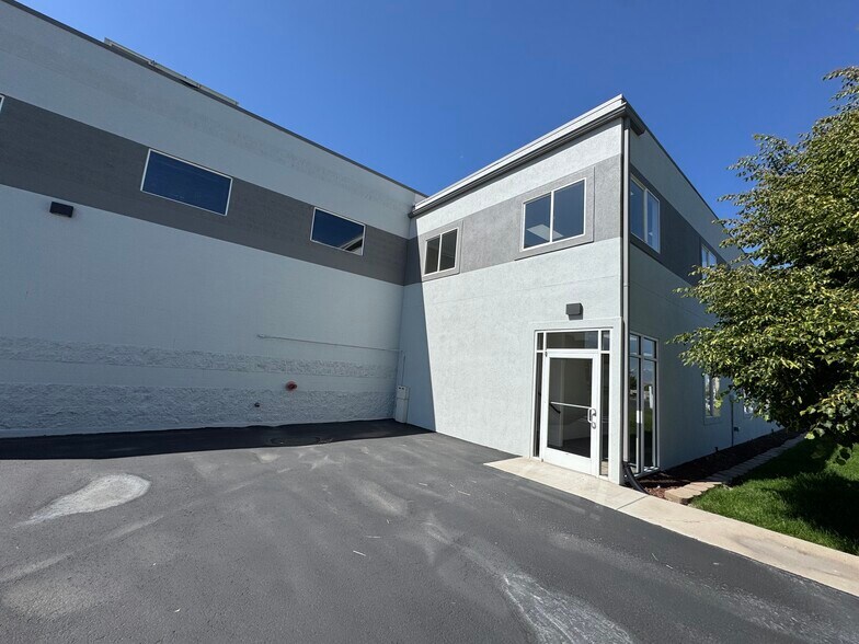 More Photos Of 1287 W 300 S, Lindon Warehouse For Lease