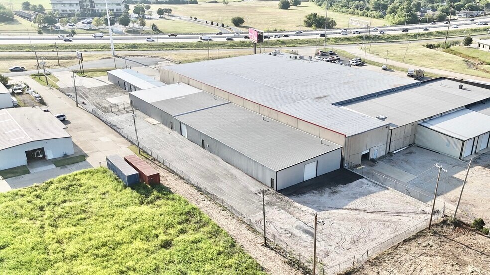 More Photos Of 11601 N Santa Fe Ave, Oklahoma City Service For Lease