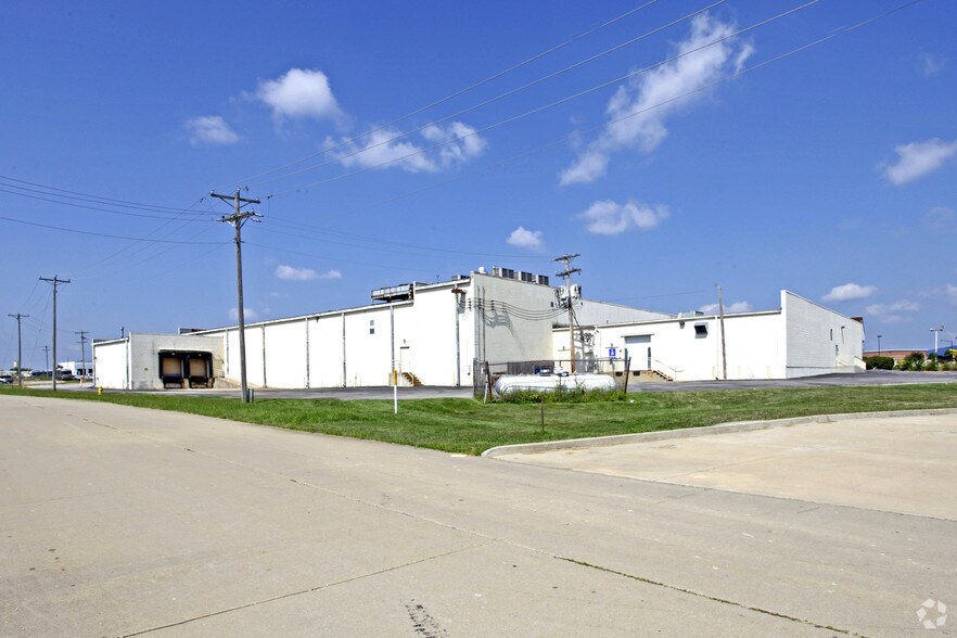 More Photos Of 8-22 Wentzville Market Pl, Wentzville Unknown For Lease