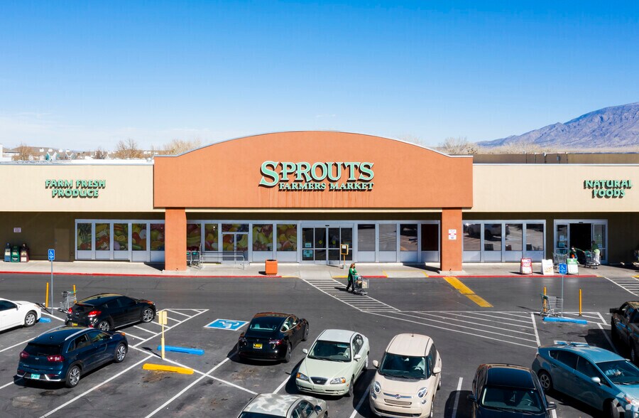 More Photos Of 10701 Corrales Rd NW, Albuquerque Storefront For Lease