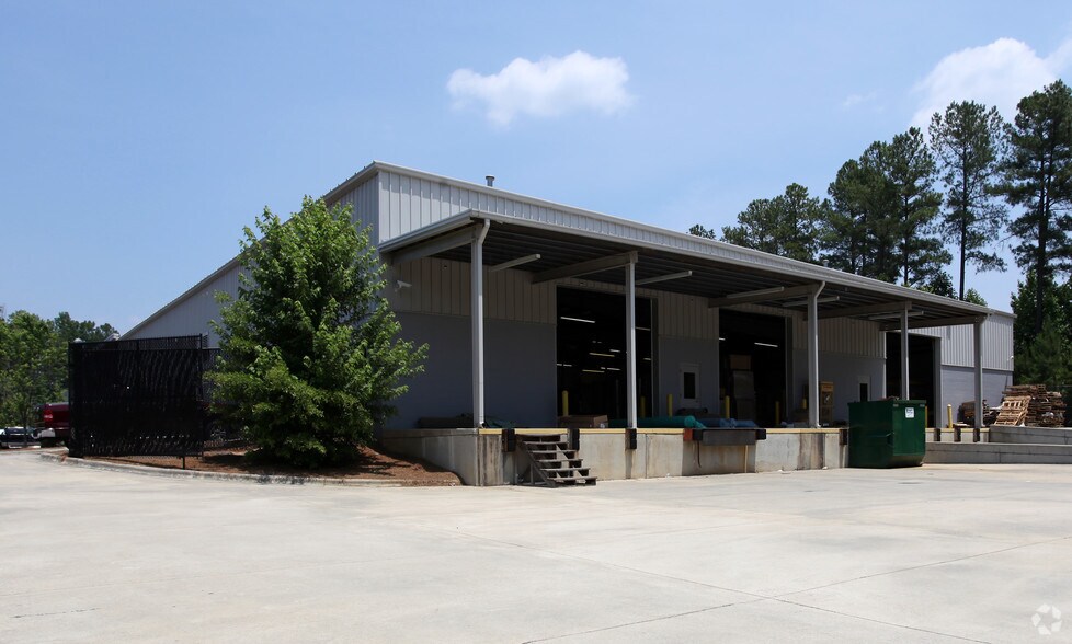 More Photos Of 1021 Classic Rd, Apex Flex For Sale