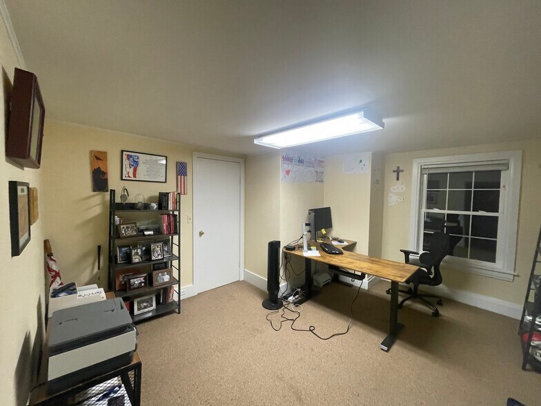 More Photos Of 215 E Main St, Ligonier Township Coworking Space